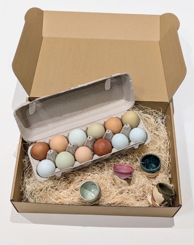 Gift Box (1 dozen eggs + 4 egg cups)